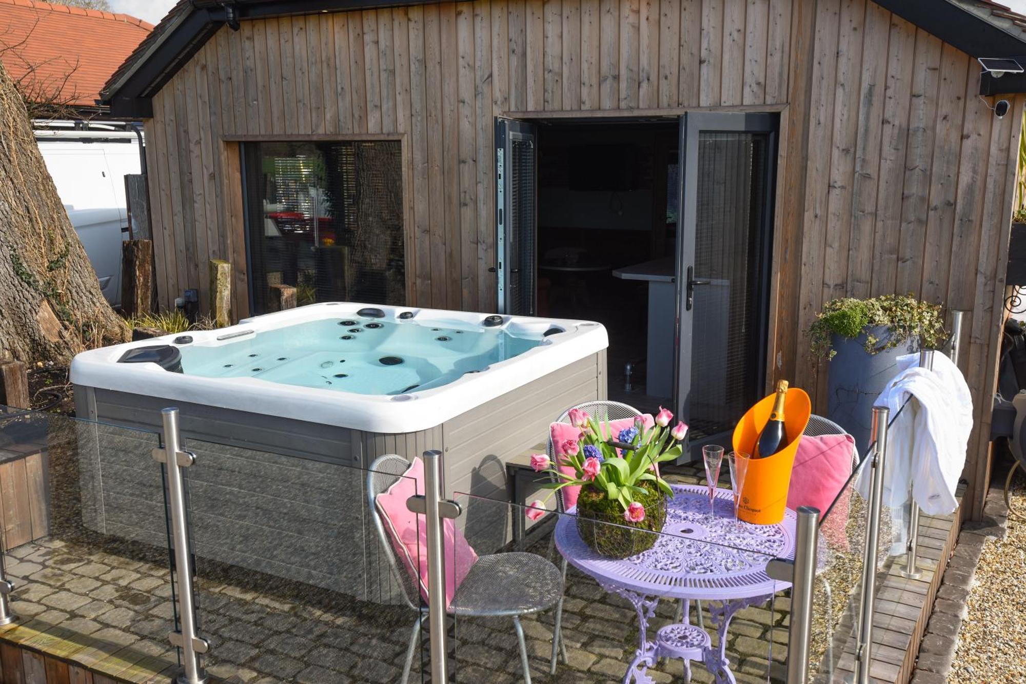 Air Maison - The Cow Shed Wow Factor Countryside Retreat Westbourne  Zewnętrze zdjęcie